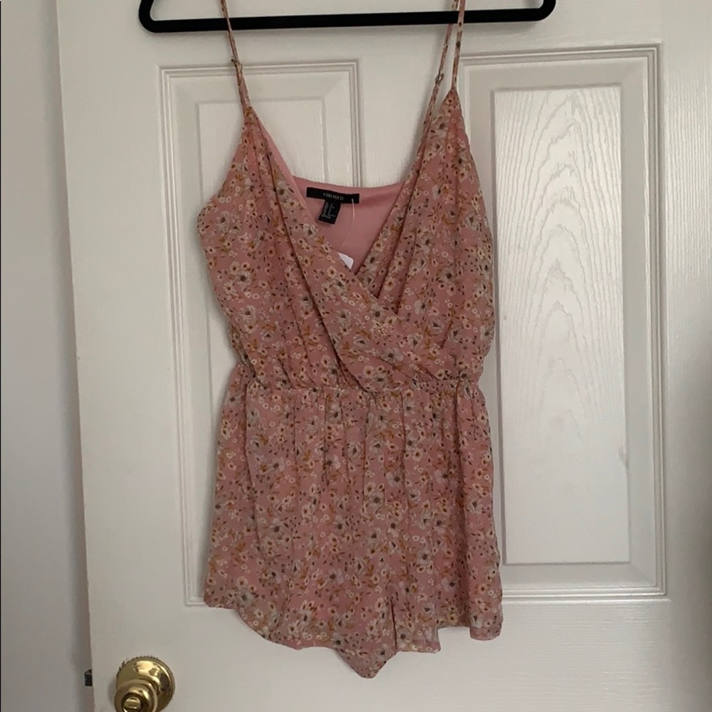 Forever 21 floral print pink romper